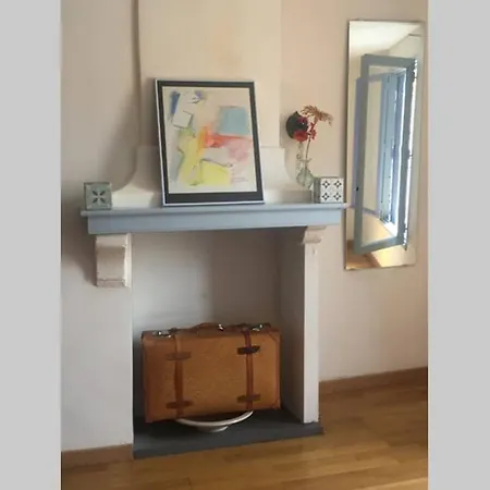 Petite Maison Bleue